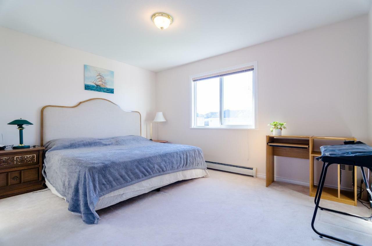 3 Private, Spacious, Bright Rooms In A Gorgeous House ニューウエストミンスター エクステリア 写真