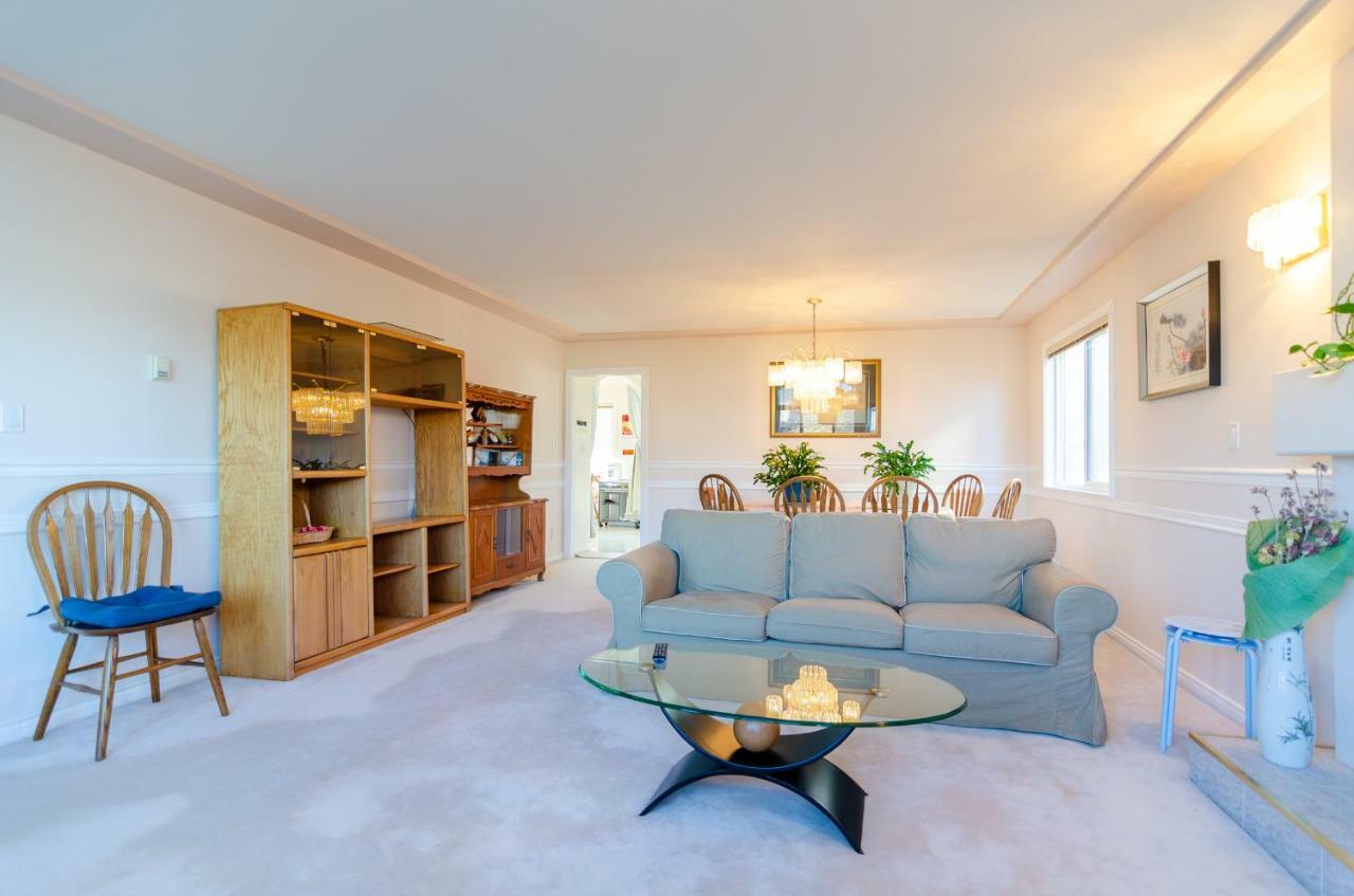 3 Private, Spacious, Bright Rooms In A Gorgeous House ニューウエストミンスター エクステリア 写真